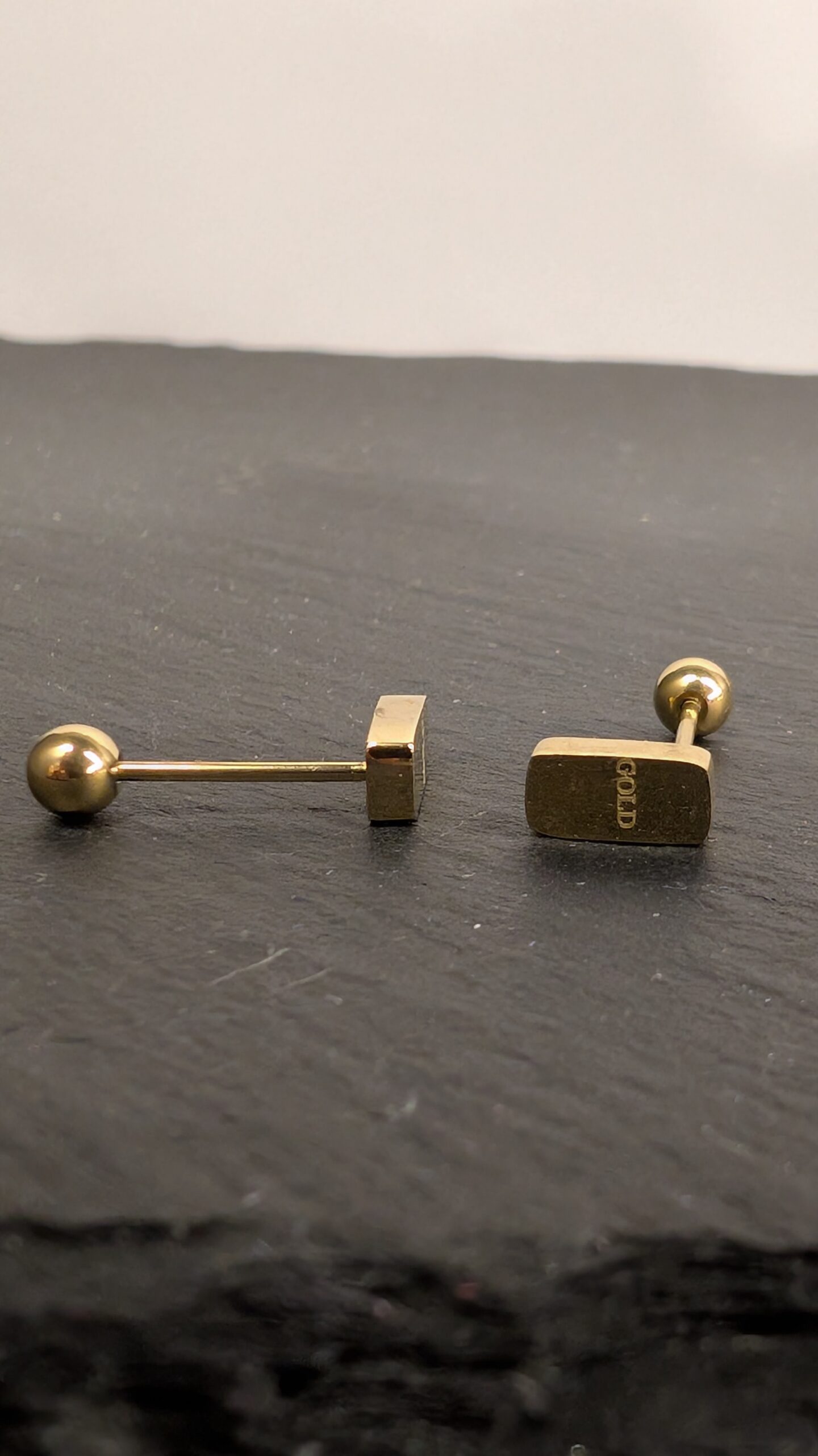 Blizgus.lt – medicininio metalo papuošalai auskarai